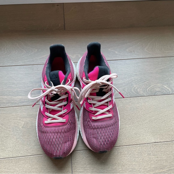 Adidas Ultraboost Supernova Women’s tennis shoes size 8 - Picture 4 of 8
